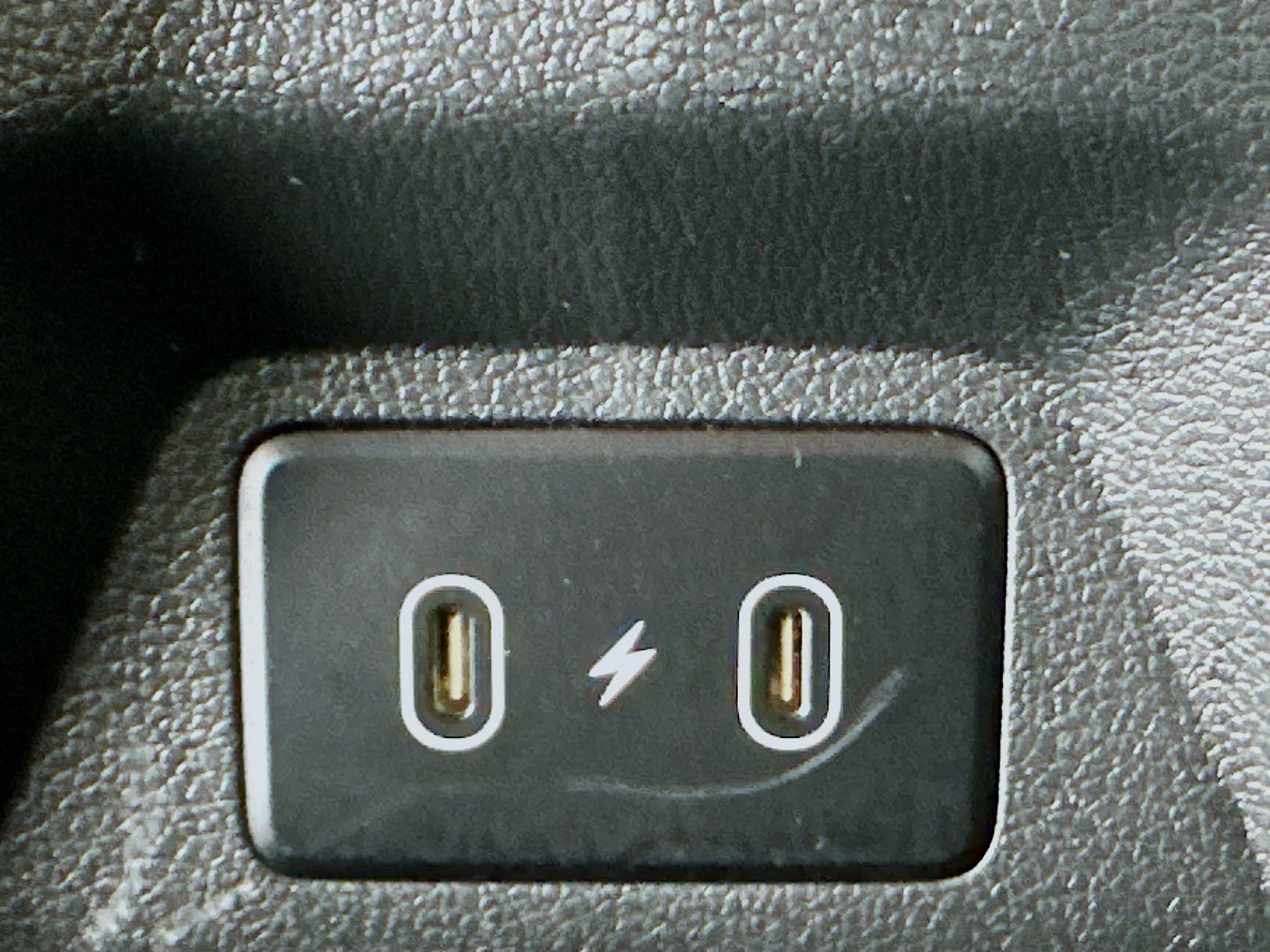 Used 2024 Hyundai Venue SEL image 34