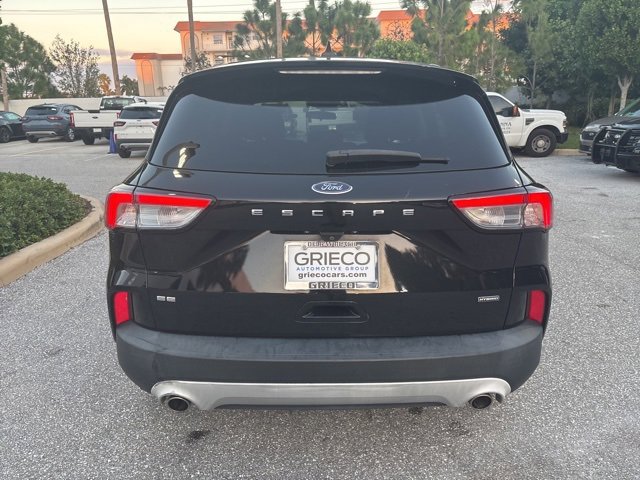 Used 2021 Ford Escape SE w/ Convenience Package image 3