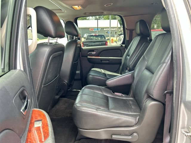 Used 2012 Chevrolet Suburban LT w/ Luxury Package AWD/4WD image 15