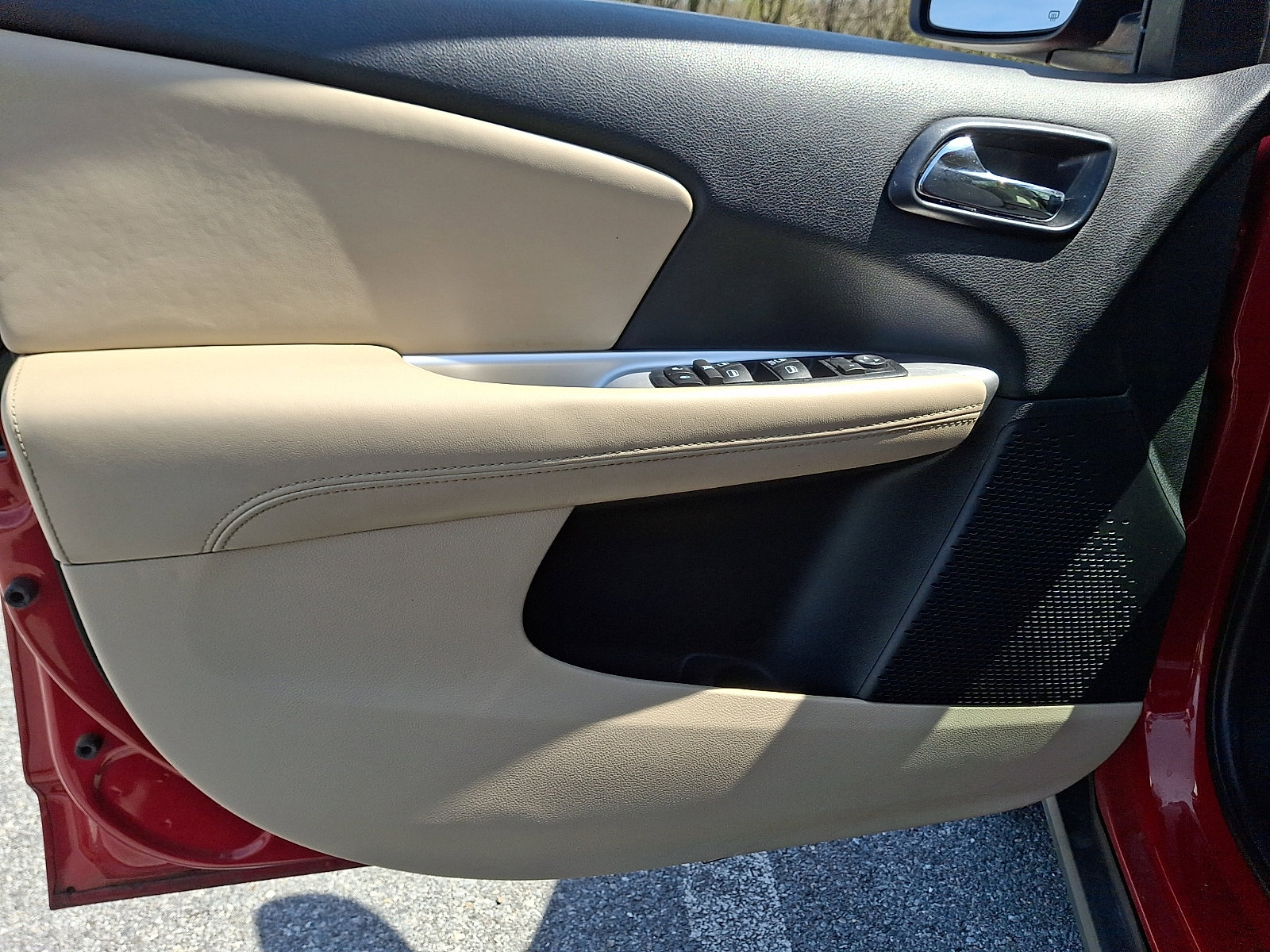 Used 2013 Dodge Journey SXT w/ Flexible Seating Group image 12