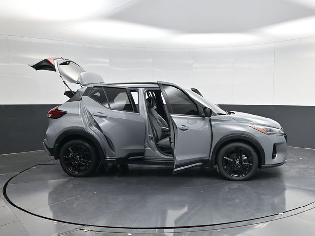 Used 2023 Nissan Kicks SR w/ SR Premium Package image 56