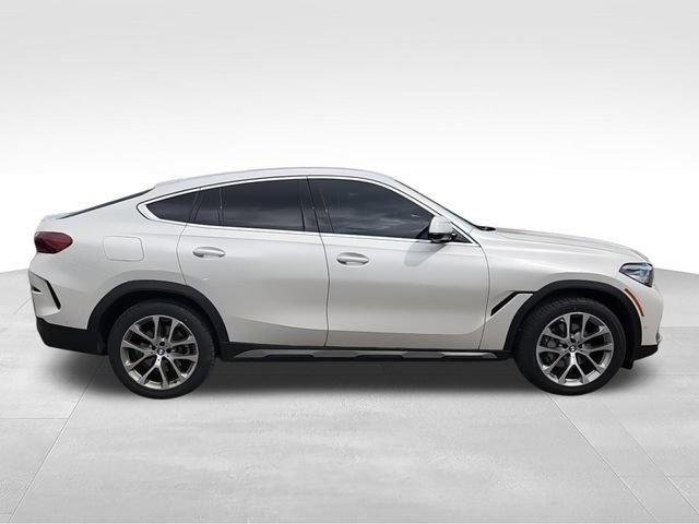 Used 2023 BMW X6 xDrive40i w/ Premium Package AWD/4WD image 9