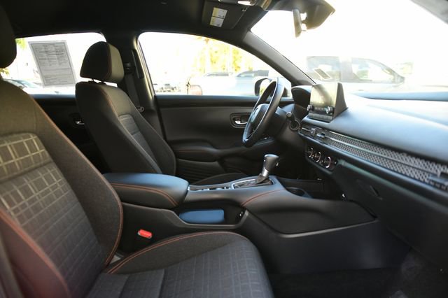 Used 2024 Honda HR-V Sport image 25