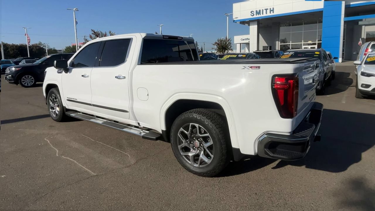 Used 2024 GMC Sierra 1500 SLT w/ SLT Premium Plus Package AWD/4WD image 5