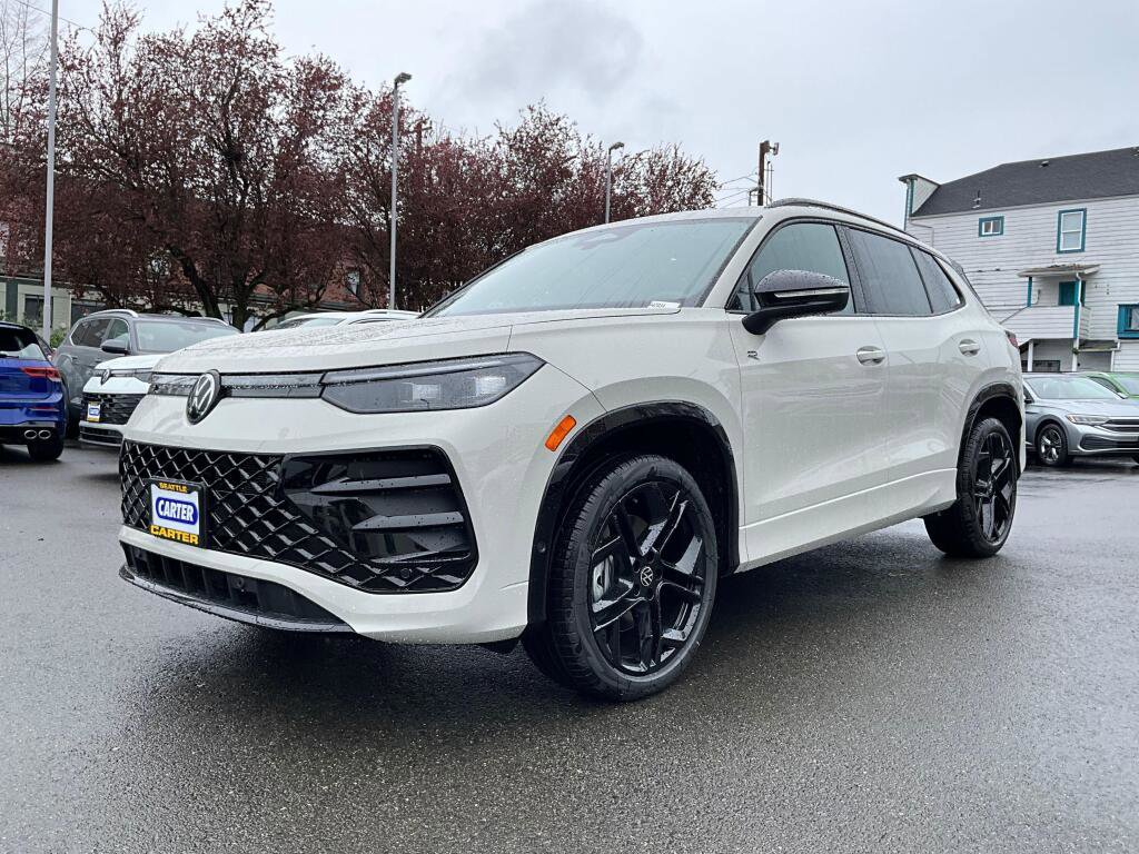 New 2026 Volkswagen Tiguan SE R-Line image 4