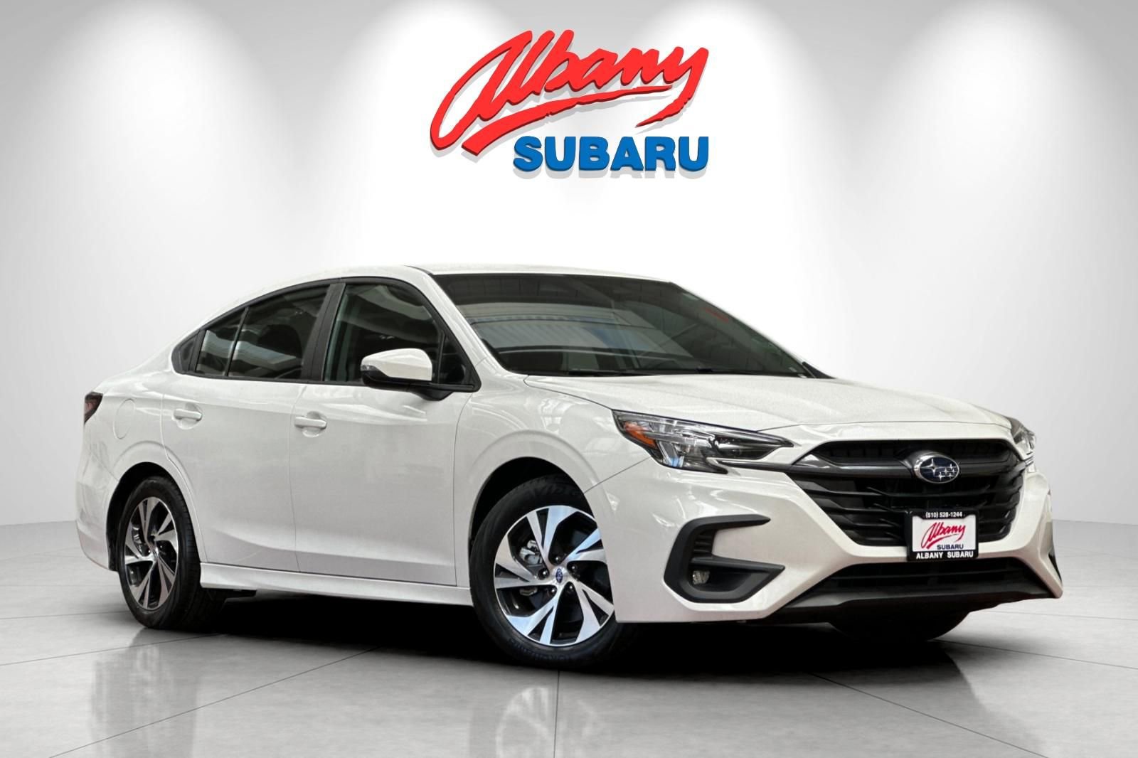 Used 2025 Subaru Legacy Premium AWD/4WD image 2