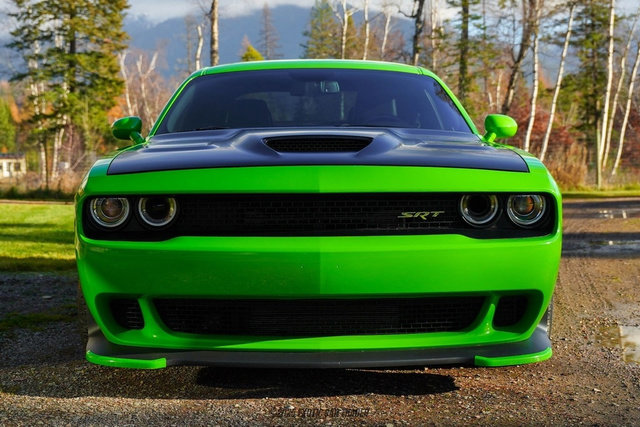 Used 2017 Dodge Challenger SRT Hellcat image 13