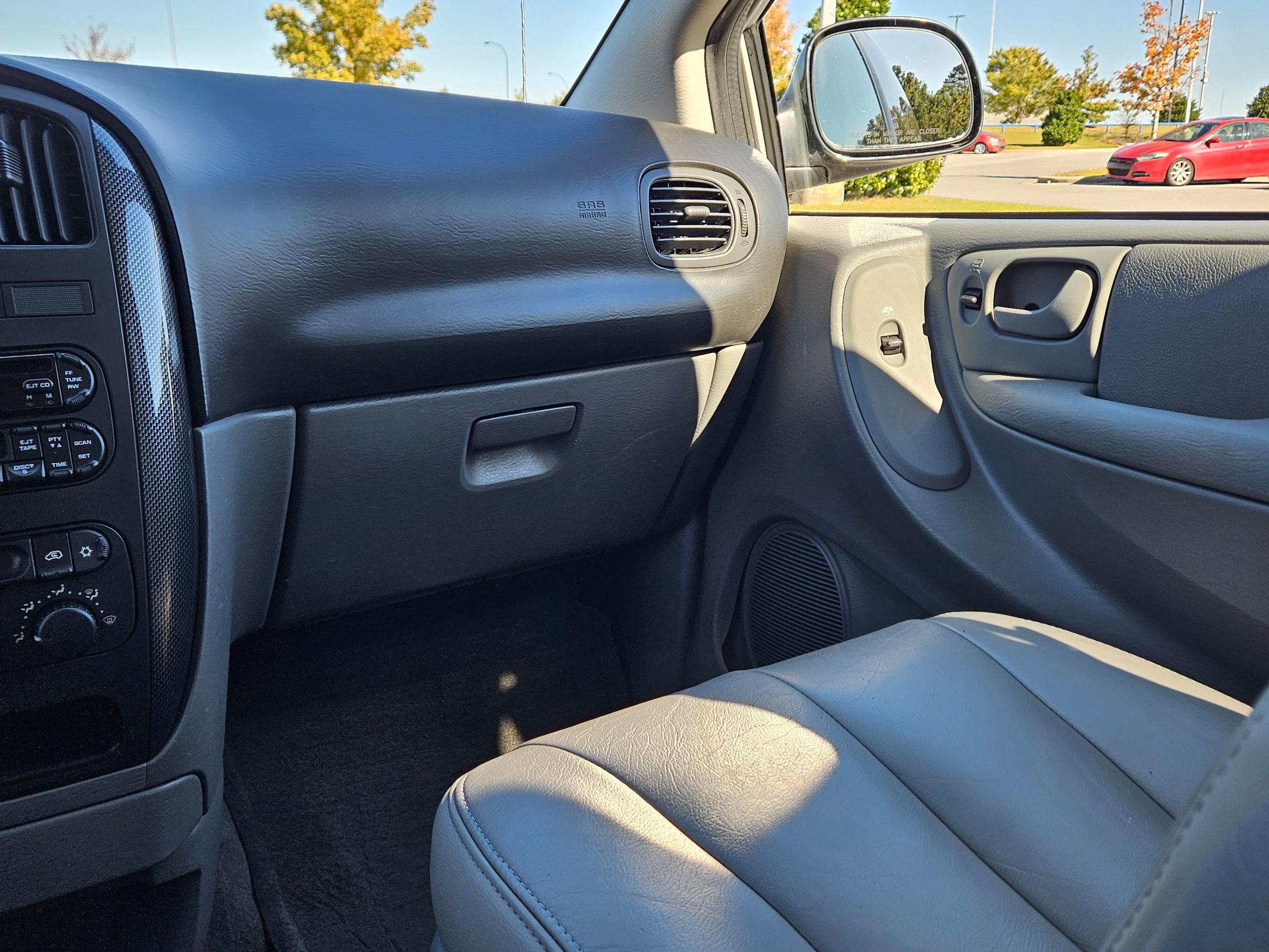 Used 2007 Dodge Grand Caravan SXT image 11