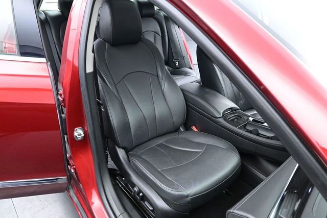 Used 2019 Buick LaCrosse Essence w/ Sun and Shade Package AWD/4WD image 19