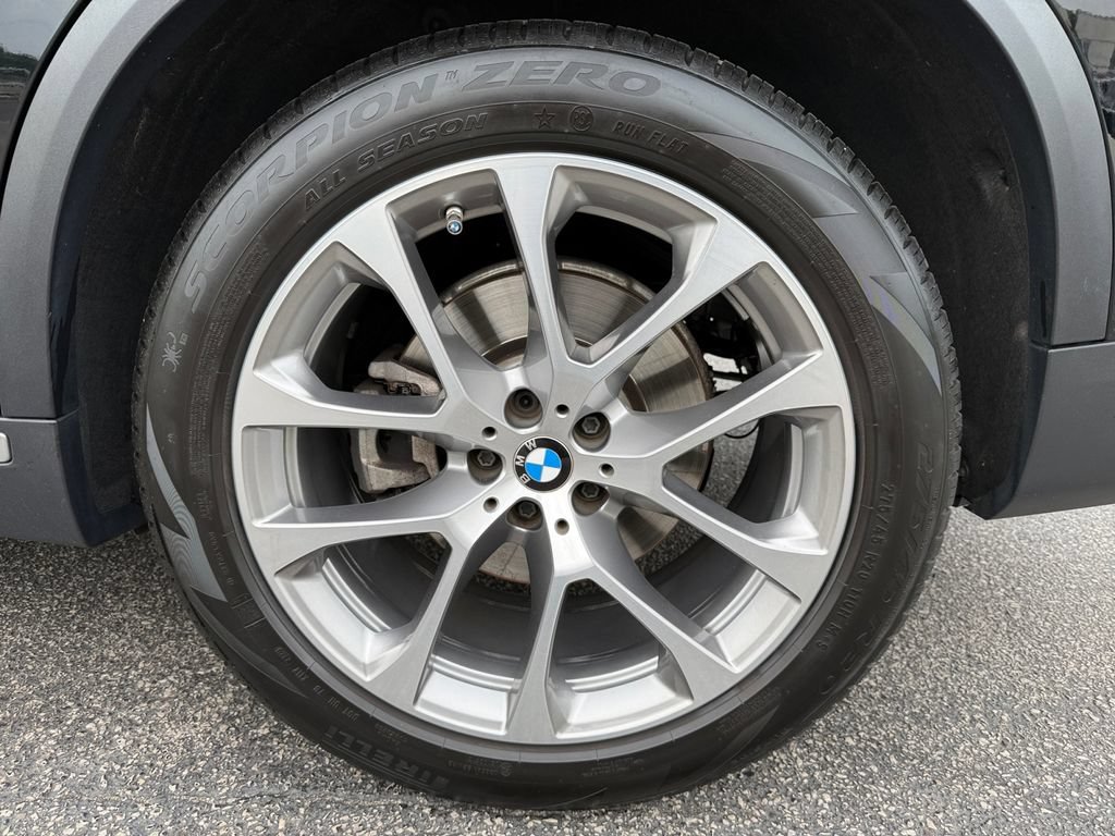 Used 2021 BMW X5 xDrive40i w/ Premium Package AWD/4WD image 16