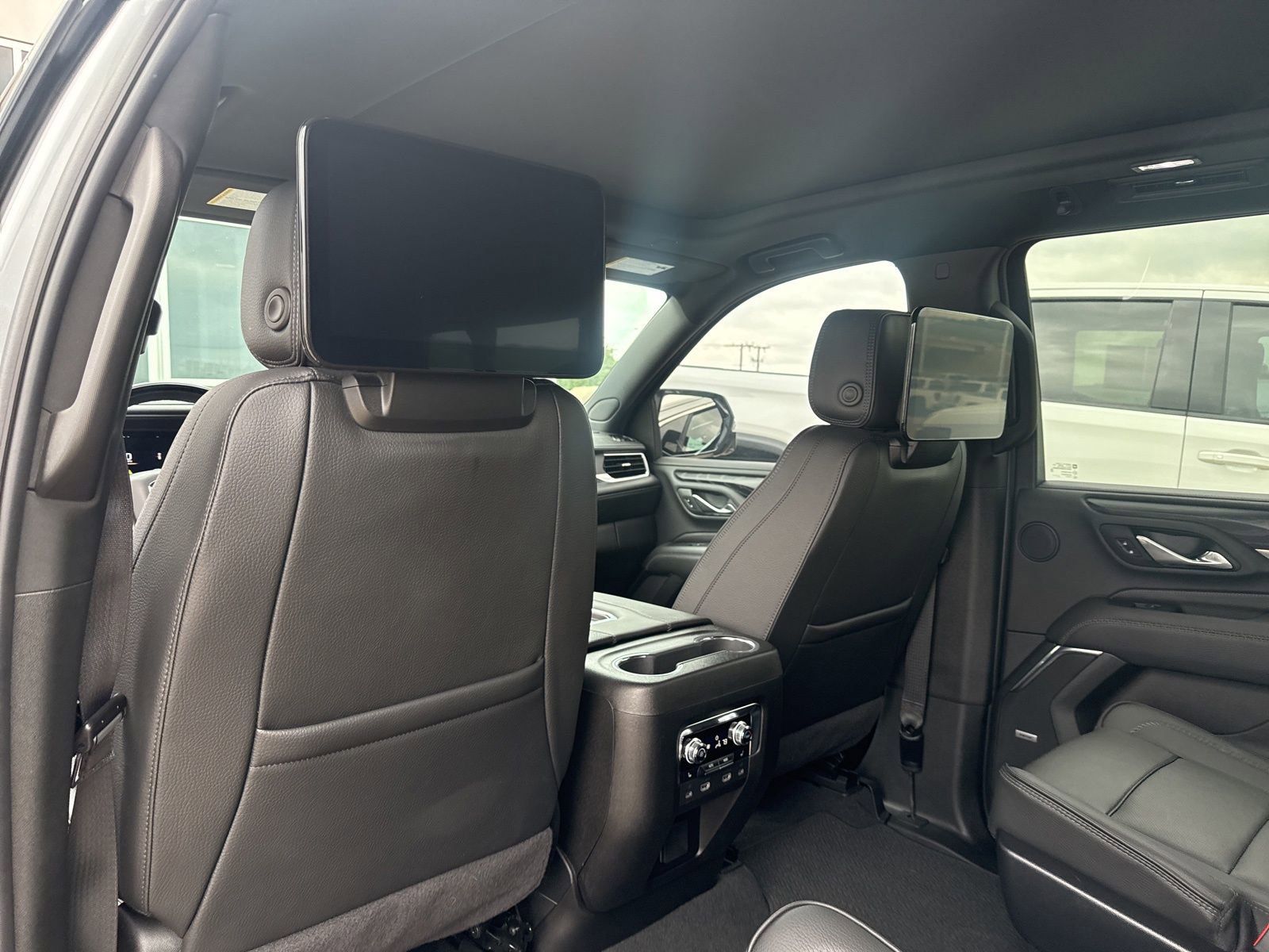 Certified 2024 GMC Yukon XL Denali w/ Advanced Technology Package AWD/4WD image 13
