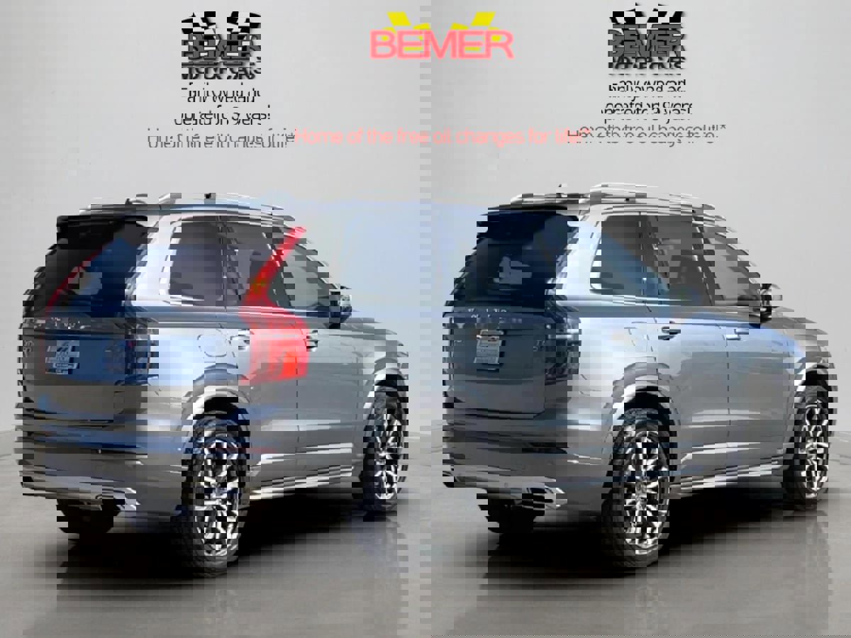 Used 2018 Volvo XC90 T6 Momentum w/ Convenience Package image 5