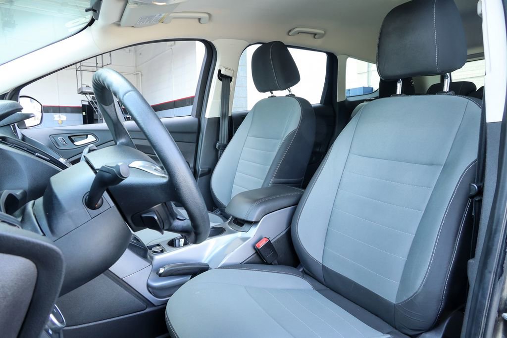 Used 2016 Ford Escape SE w/ Equipment Group 201A image 29