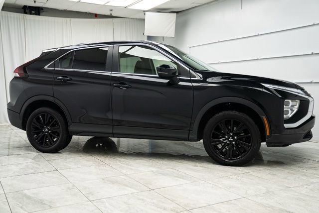 Used 2024 Mitsubishi Eclipse Cross LE image 2