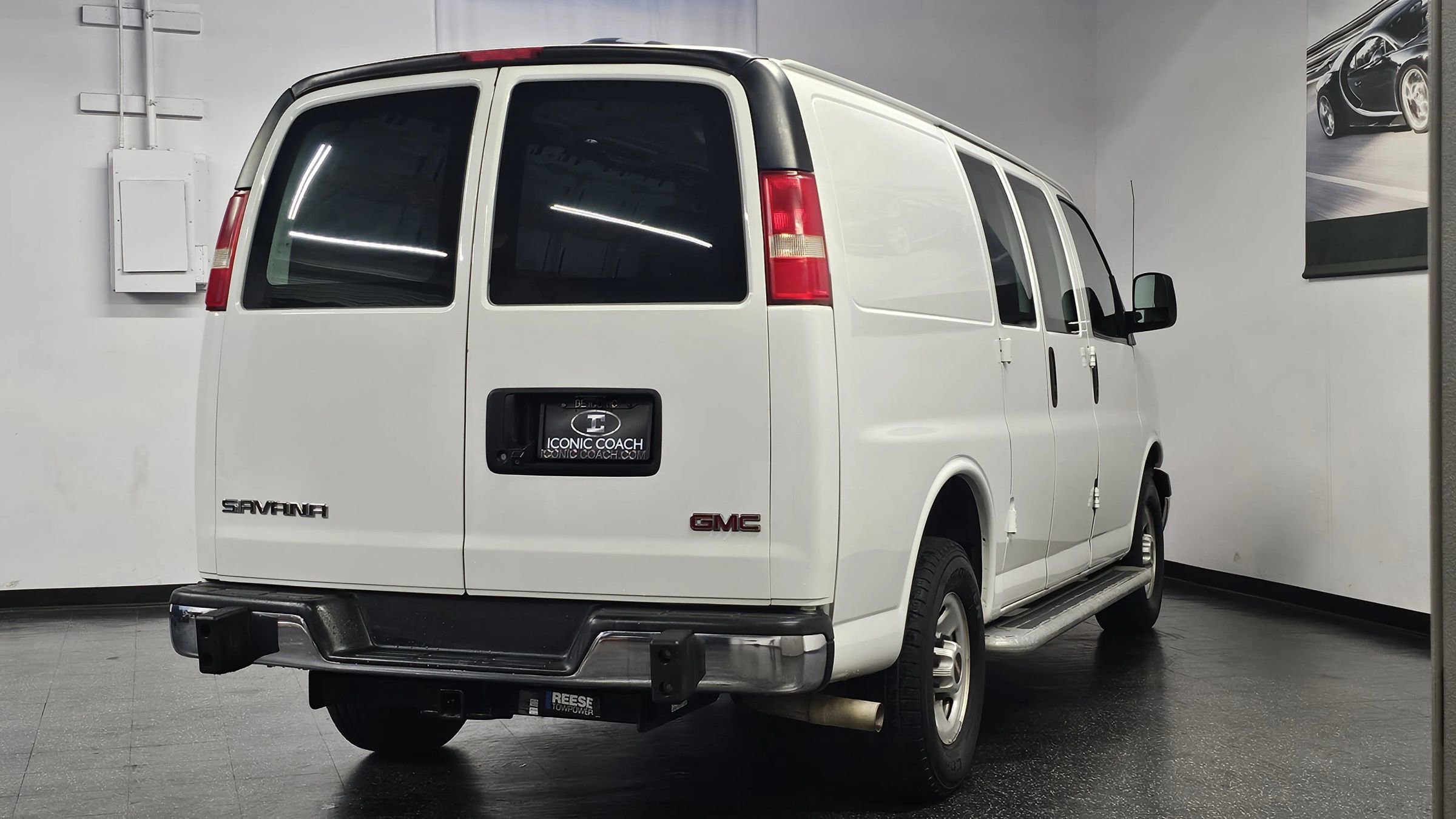 Used 2019 GMC Savana 2500 w/ Driver Convenience Package RWD image 26
