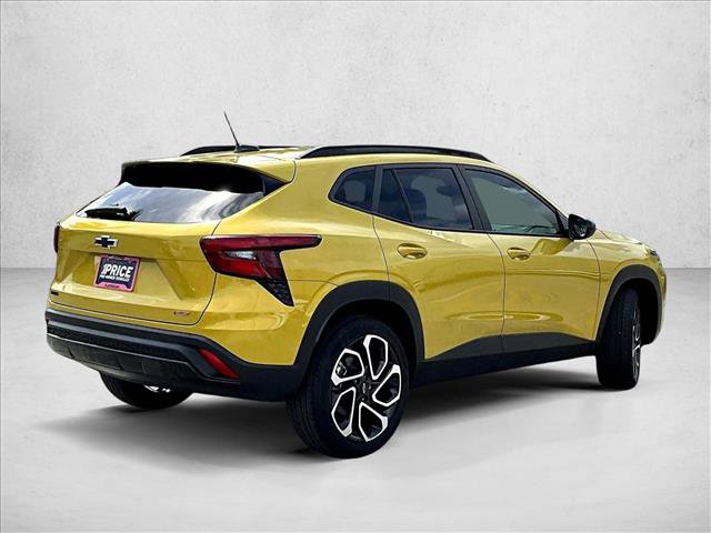 Certified 2024 Chevrolet Trax RS image 2