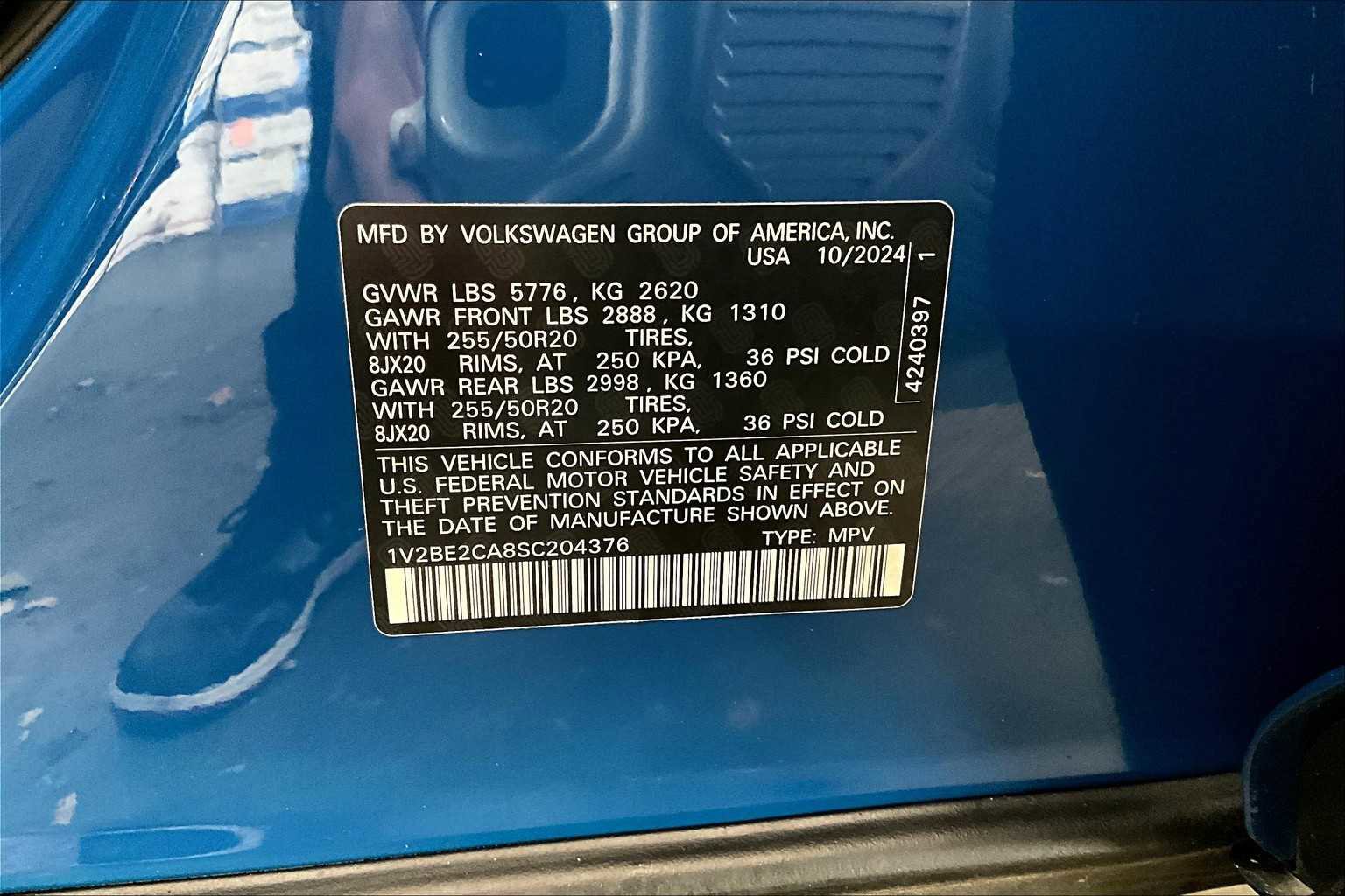 Used 2025 Volkswagen Atlas Cross Sport SEL image 34