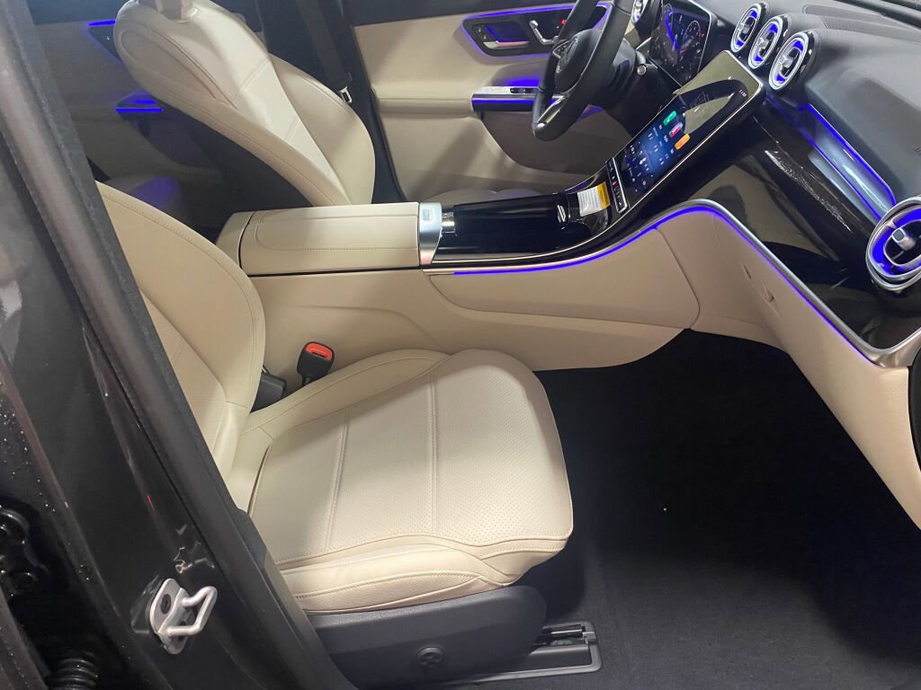 New 2026 Mercedes-Benz GLC 300 4MATIC image 22