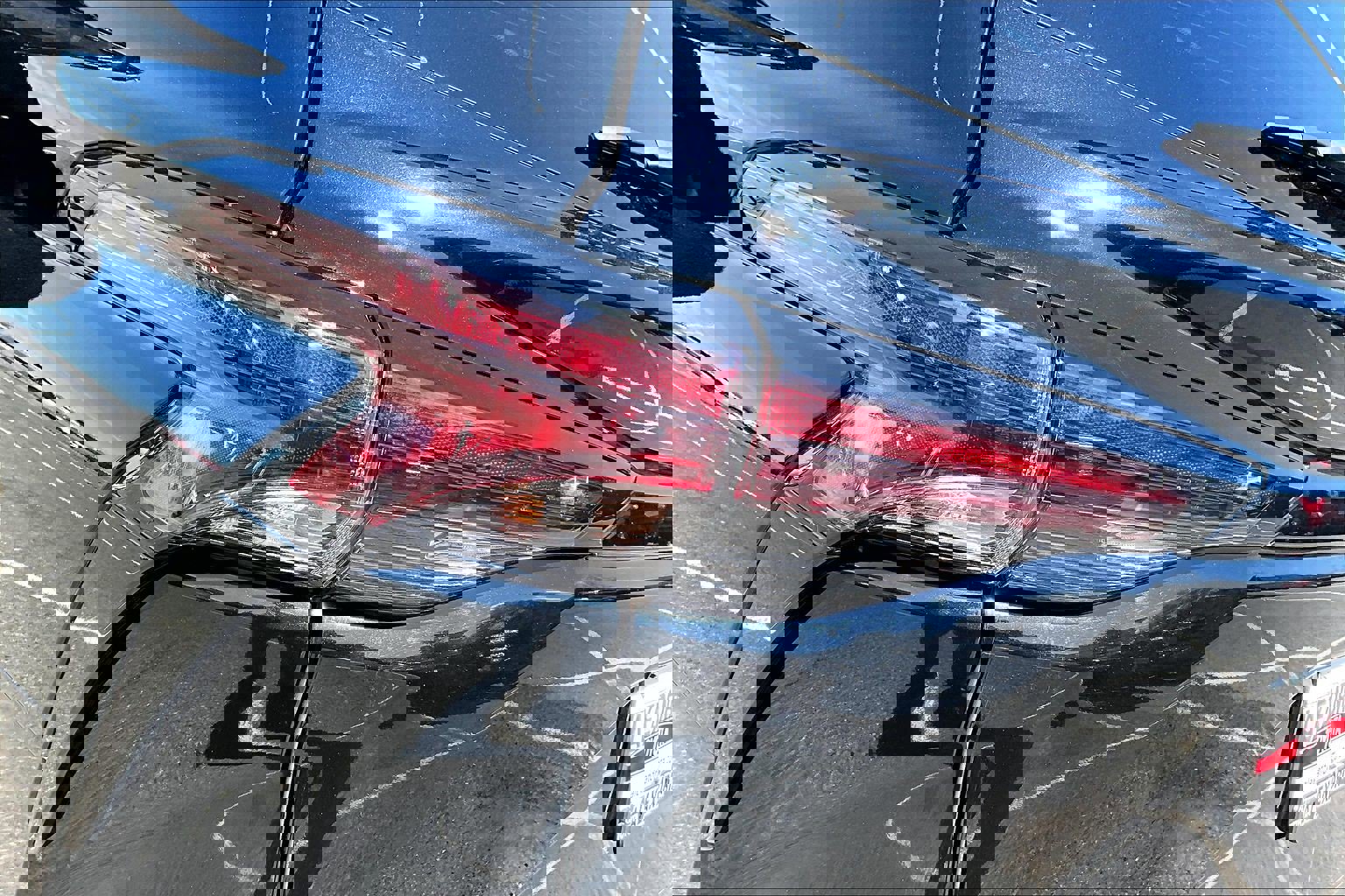 Used 2025 Toyota Sienna XLE w/ XLE Plus Package image 29