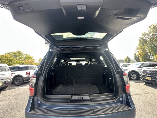 Certified 2019 Ford Expedition Limited w/ Equipment Group 303A image 44