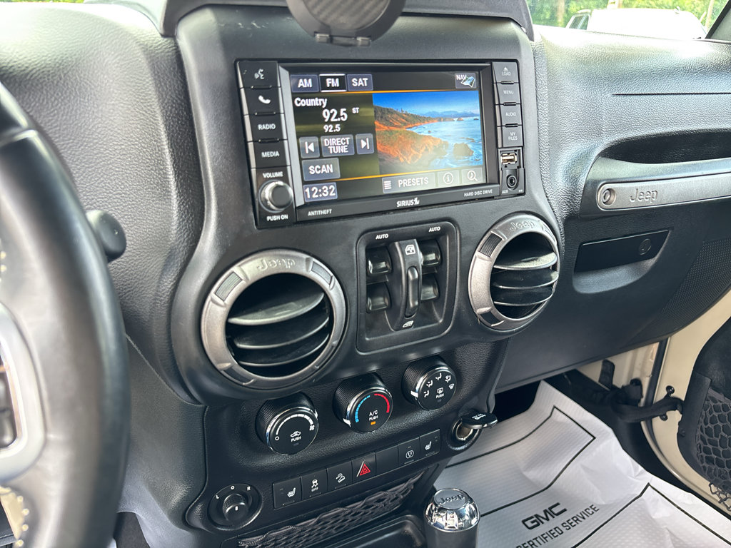 Used 2018 Jeep Wrangler Unlimited Sport AWD/4WD image 22