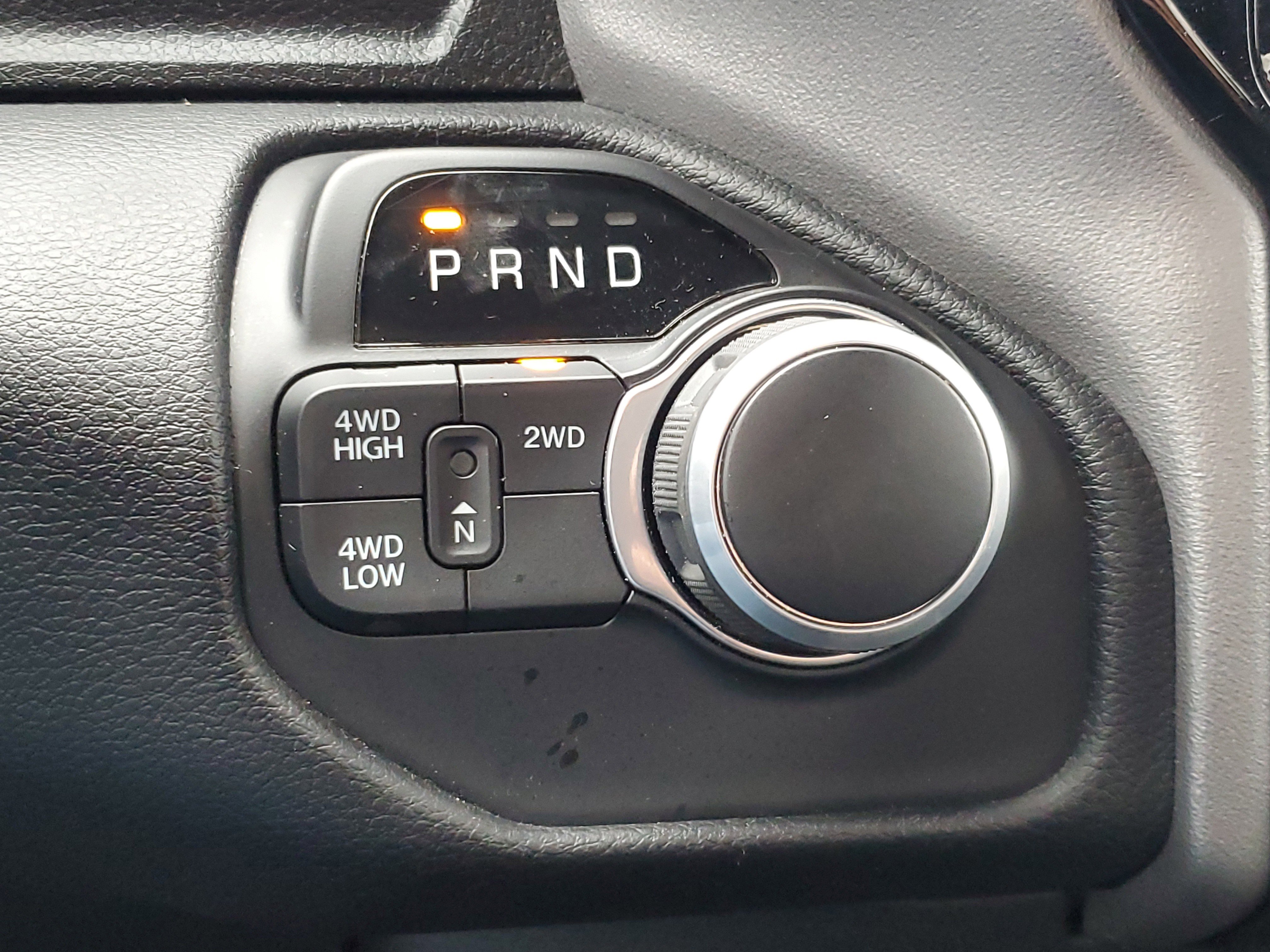 Used 2024 RAM 2500 Big Horn w/ Sport Appearance Package image 19