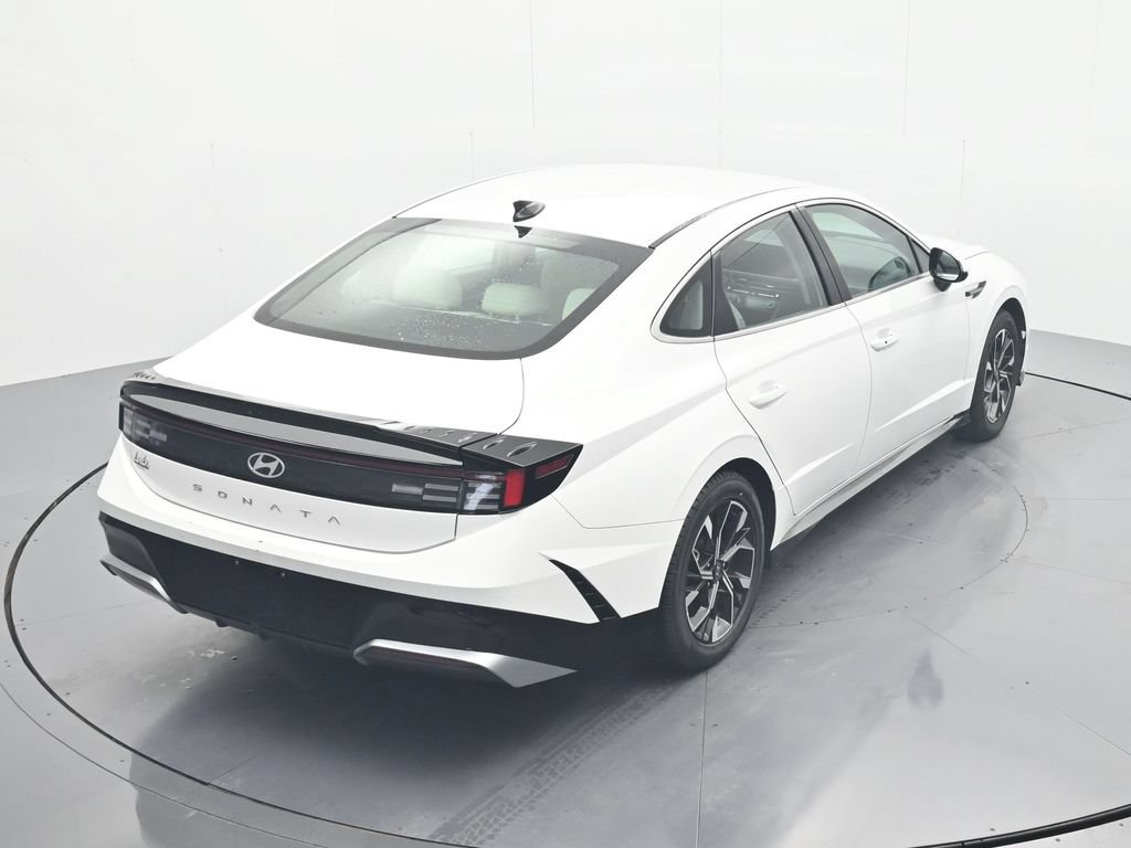 Used 2025 Hyundai Sonata SEL FWD image 33