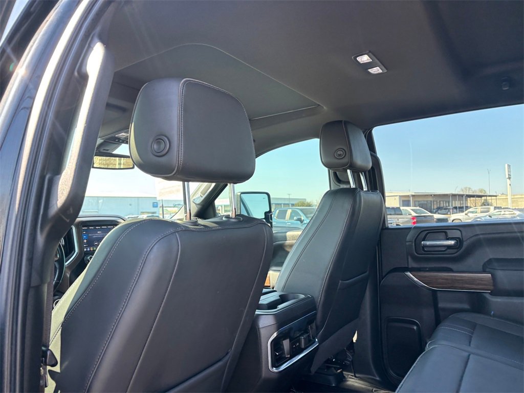 Used 2022 Chevrolet Silverado 3500 High Country w/ Safety Package II image 27