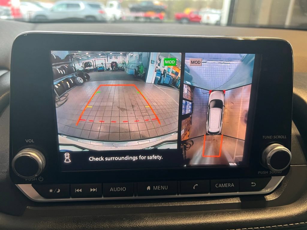 Used 2021 Nissan Rogue SV AWD/4WD image 29