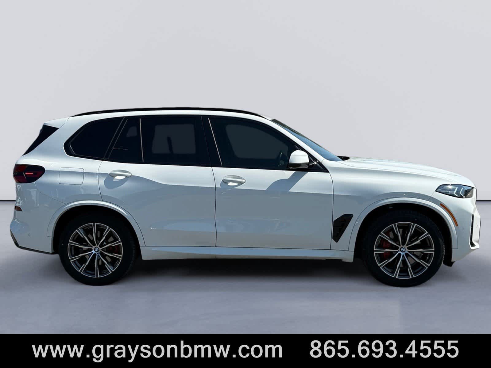 Used 2026 BMW X5 xDrive40i w/ Executive Package AWD/4WD image 2