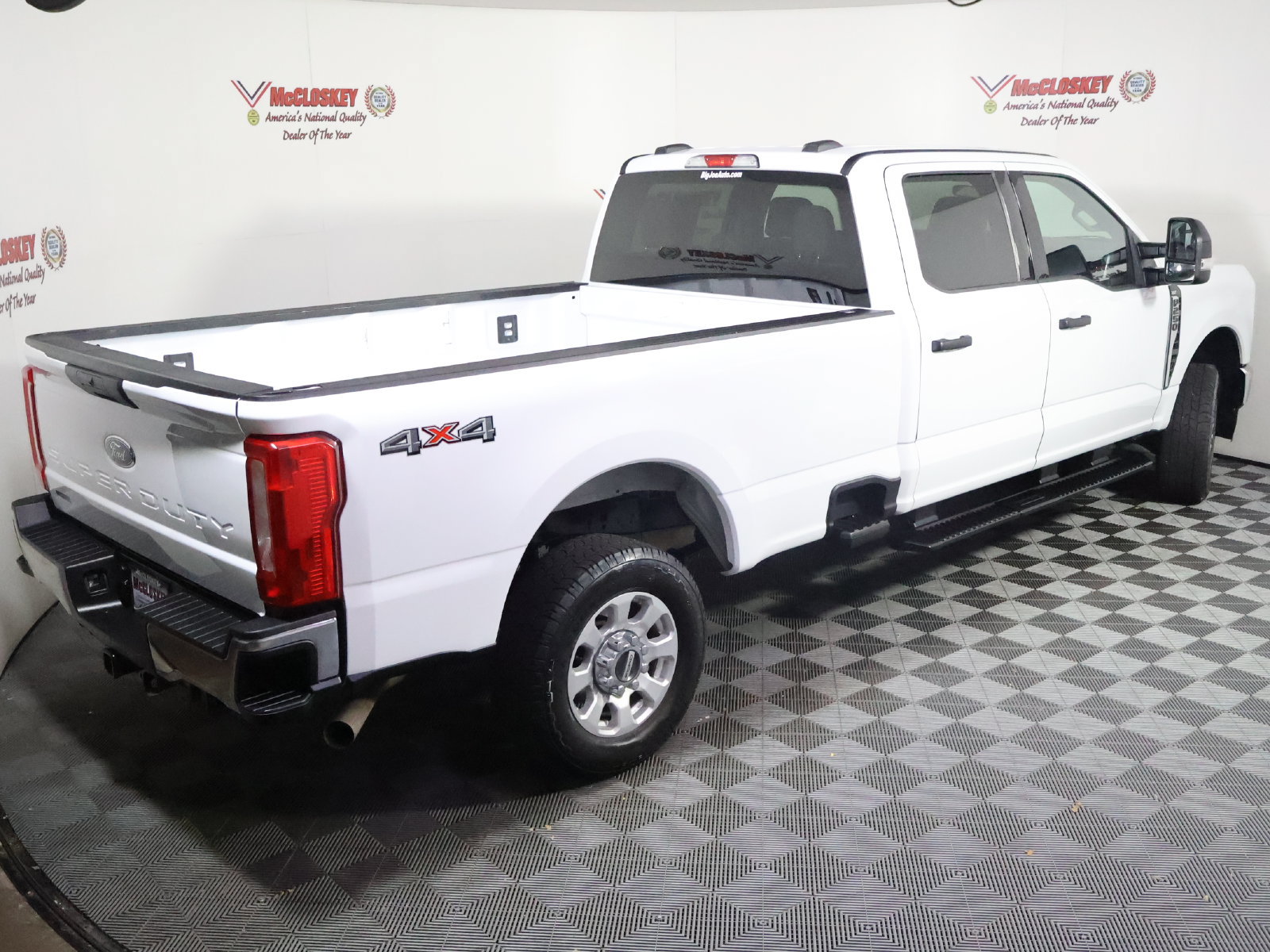 Used 2024 Ford F250 XLT AWD/4WD image 5