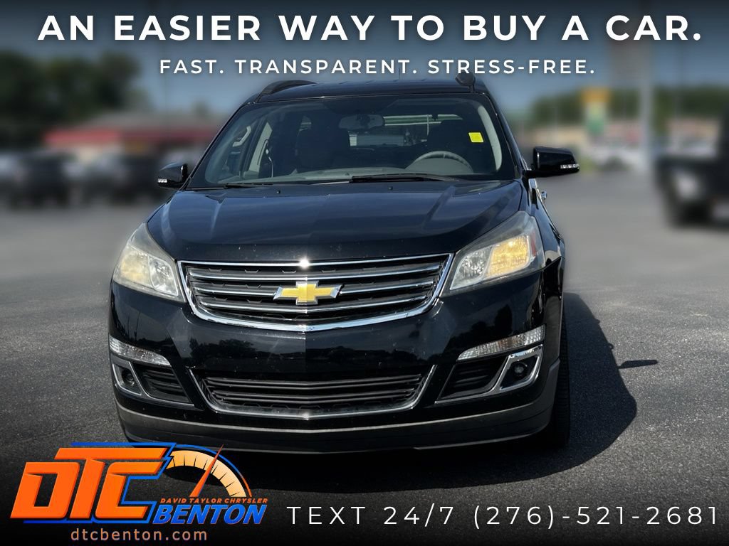 Used 2017 Chevrolet Traverse LT w/ Style and Technology Package FWD image 2