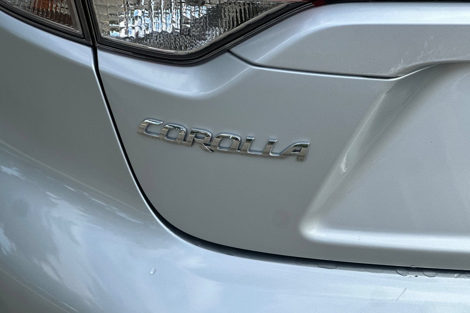 Used 2024 Toyota Corolla LE FWD image 47