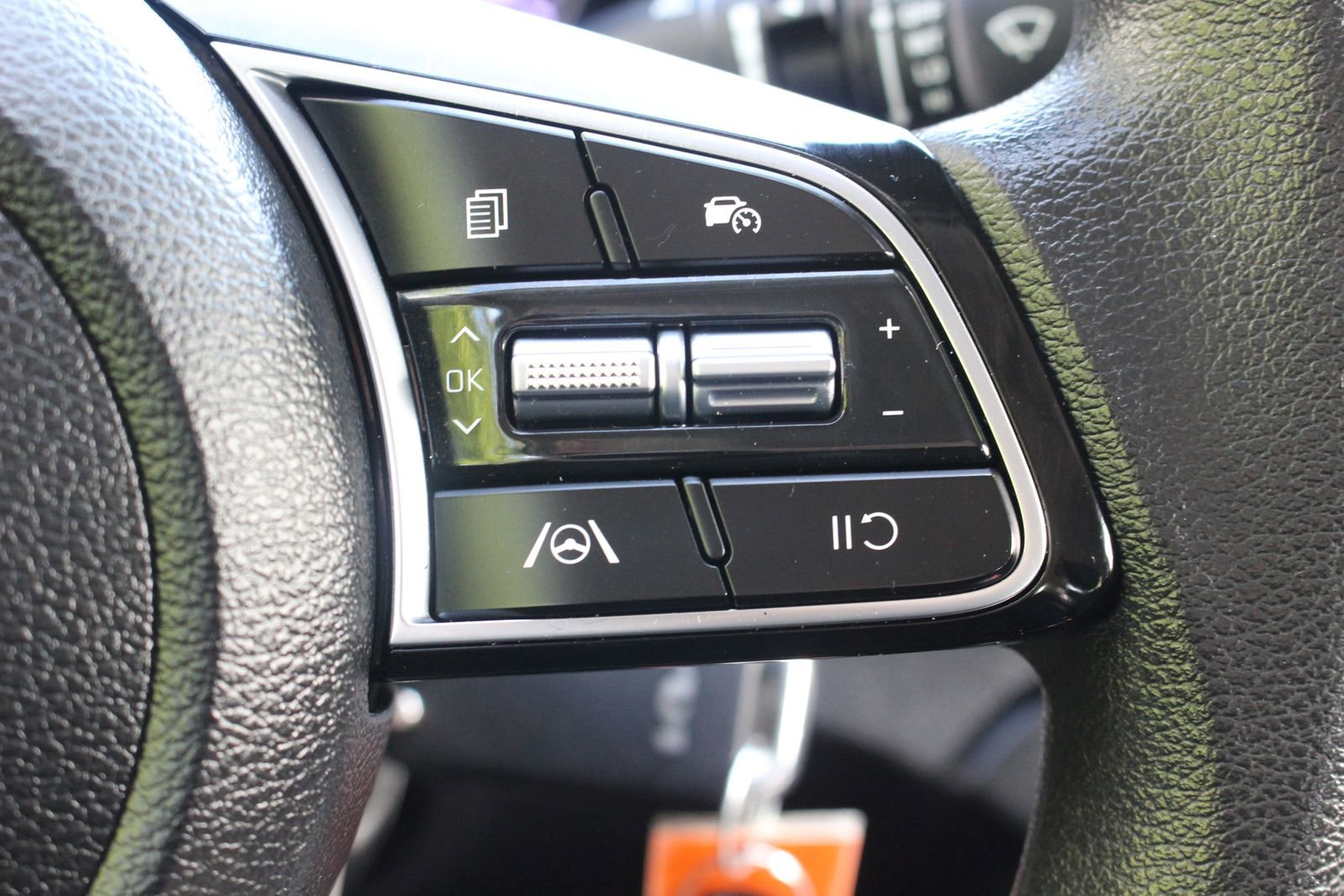 Certified 2023 Kia Forte LXS image 31