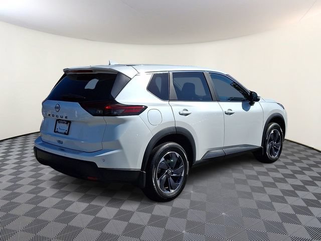 Certified 2026 Nissan Rogue SV FWD image 6