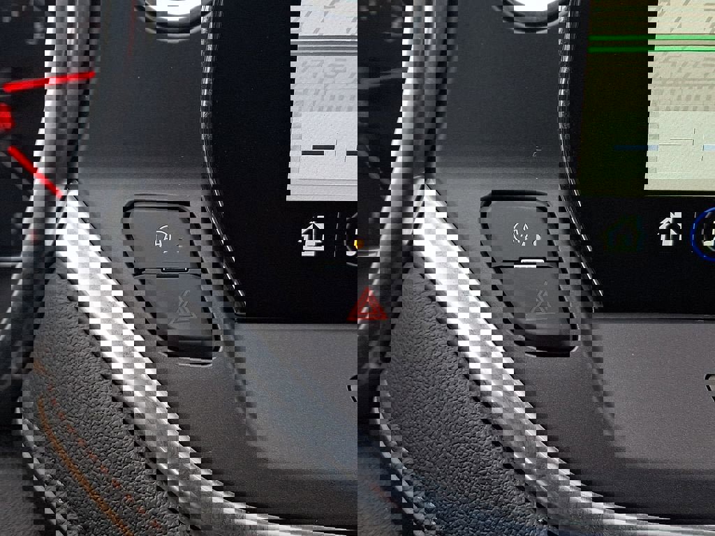 Used 2023 Chevrolet Blazer Premier image 24