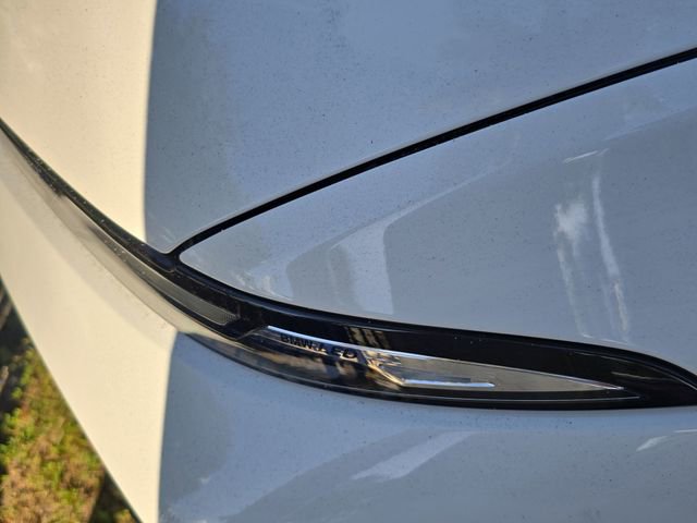 Used 2025 BMW X7 M60i w/ M Sport Professional Package image 9