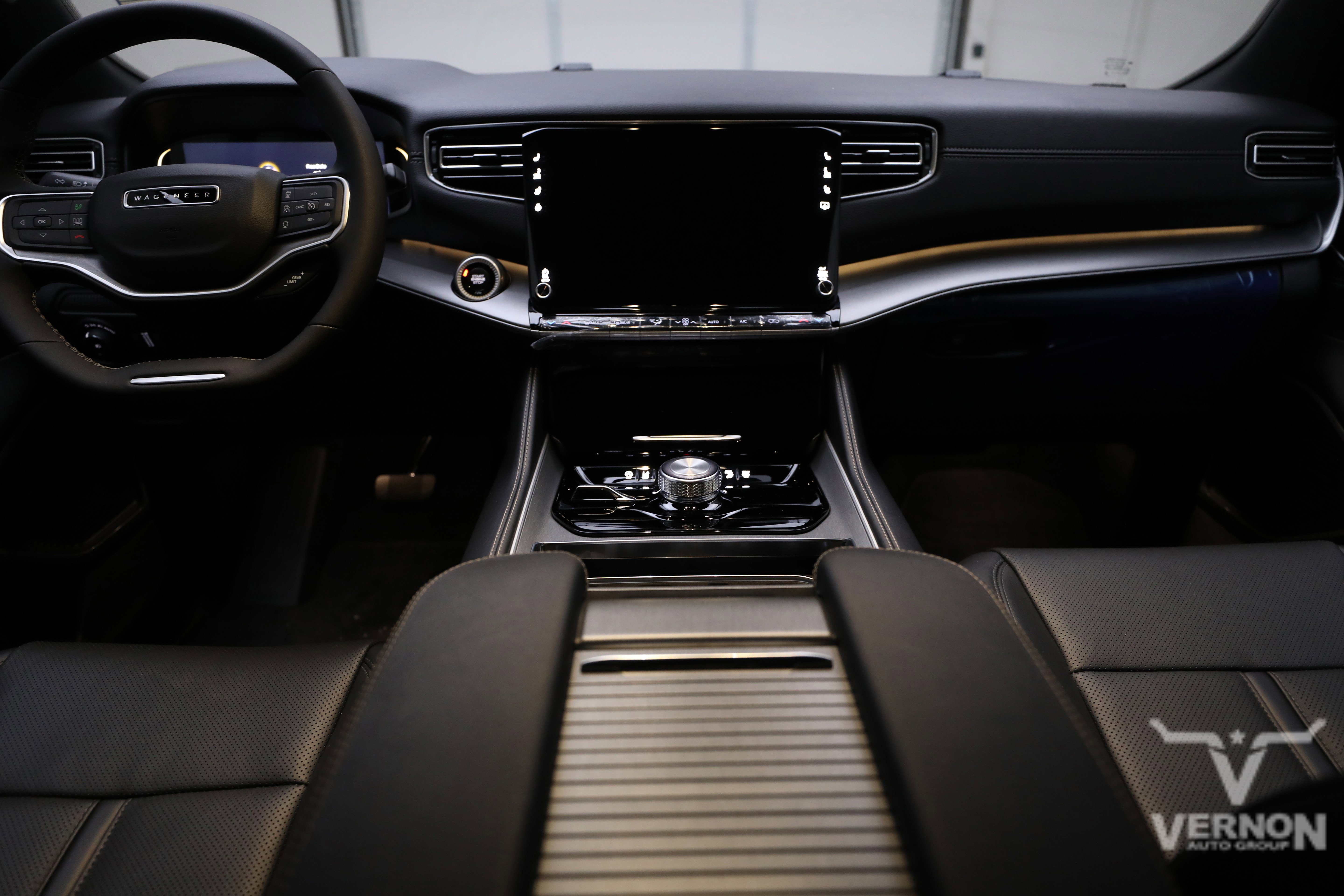 New 2025 Jeep Wagoneer Base 4x4 w/ Convenience Group I image 13