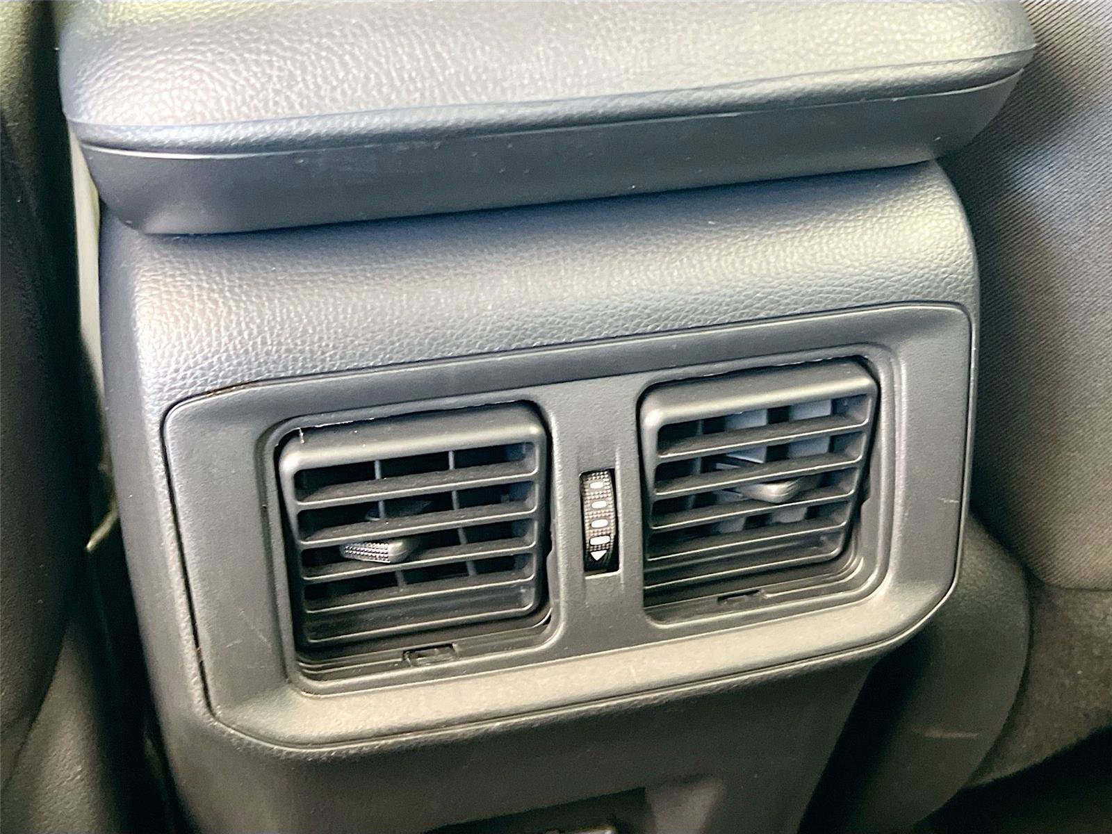 Used 2025 Toyota RAV4 XLE image 25