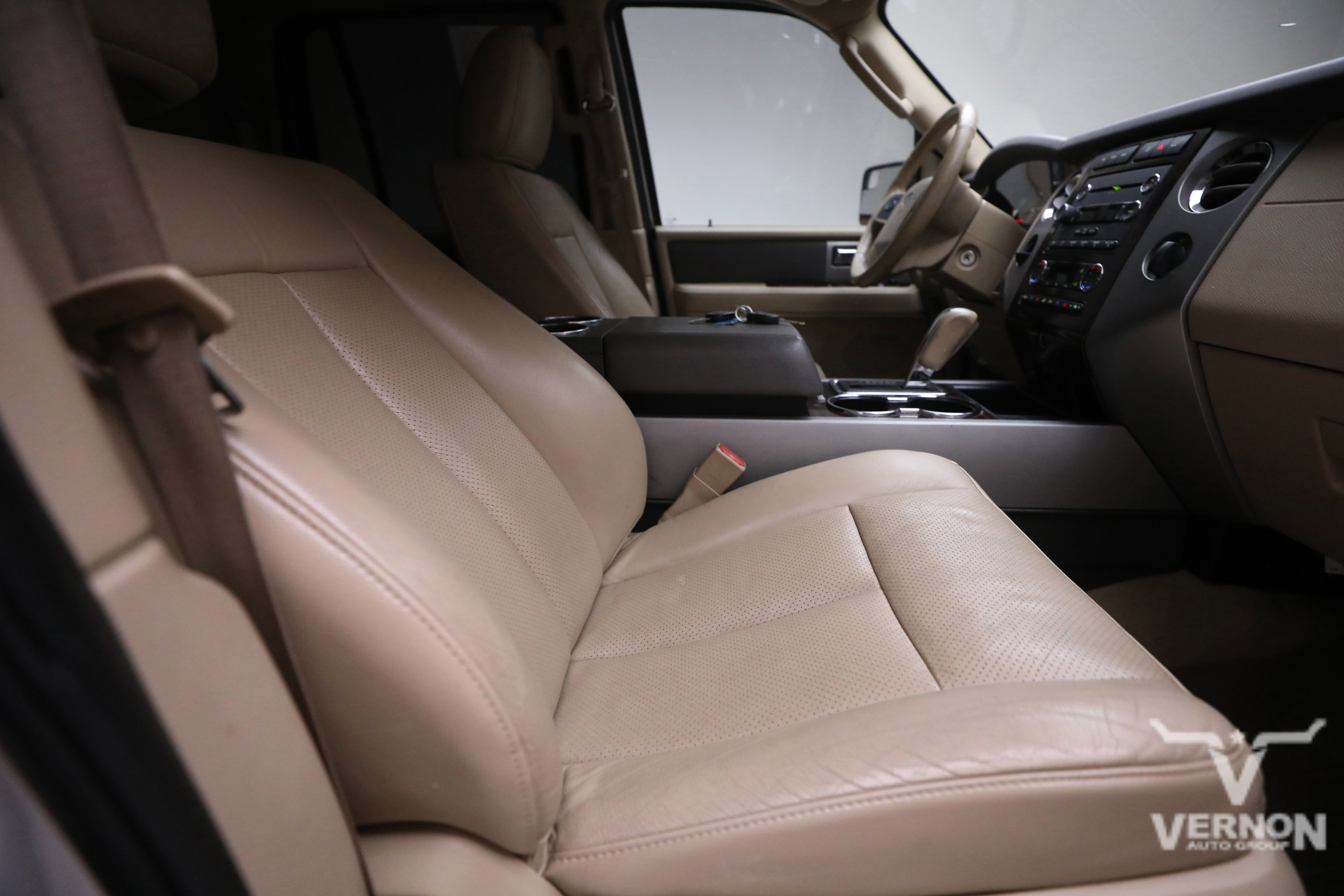 Used 2013 Ford Expedition EL XLT image 11