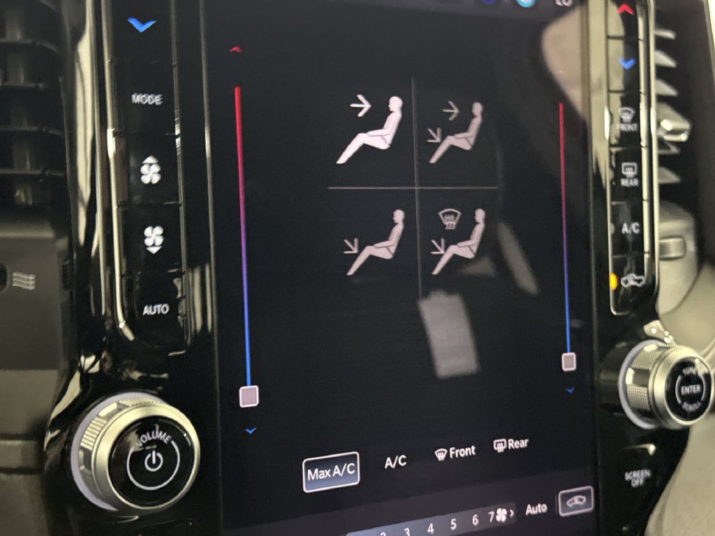 New 2026 RAM 3500 Tradesman AWD/4WD image 17