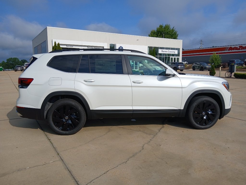 New 2026 Volkswagen Atlas SE FWD image 8