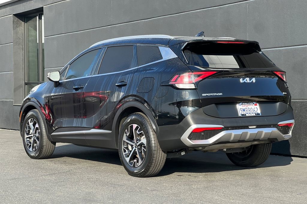 Used 2023 Kia Sportage EX image 8