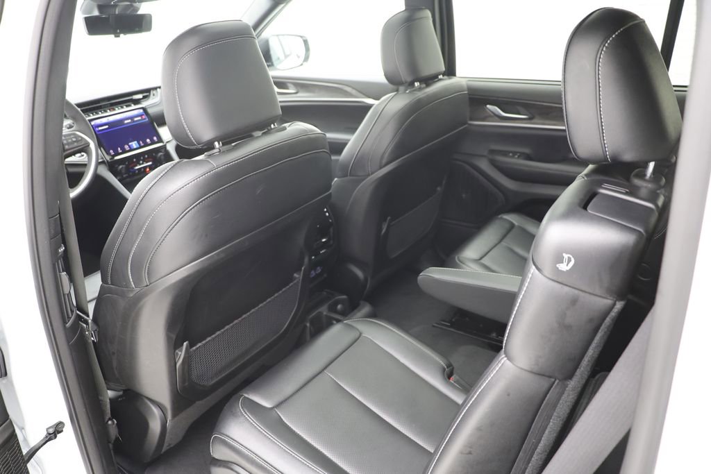 Used 2024 Jeep Grand Cherokee L Limited w/ Luxury Tech Group II AWD/4WD image 10