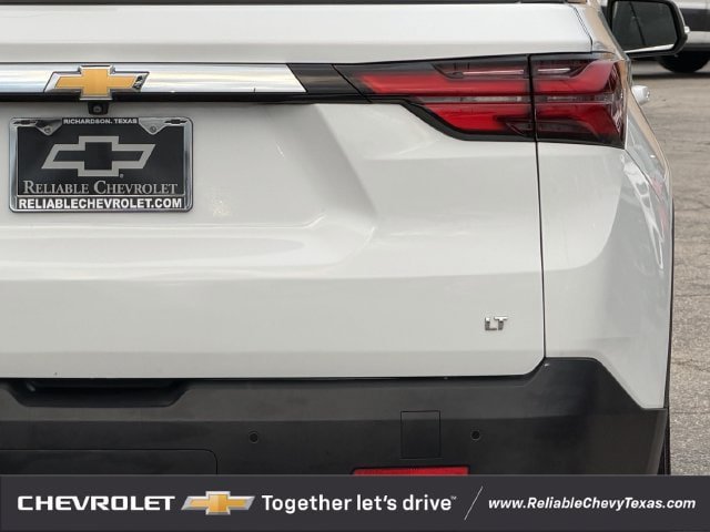Used 2023 Chevrolet Traverse LT FWD image 6