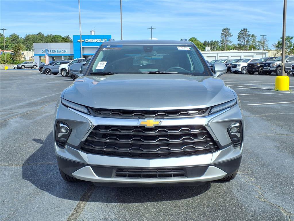 Used 2024 Chevrolet Blazer LT w/ Convenience Package image 2