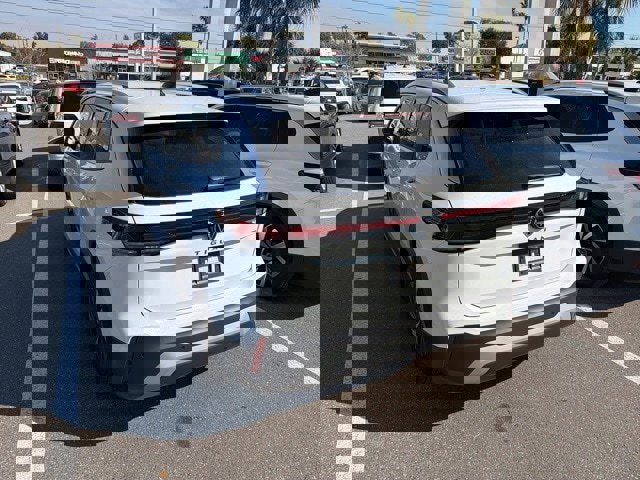 Used 2025 Volkswagen Tiguan S image 10