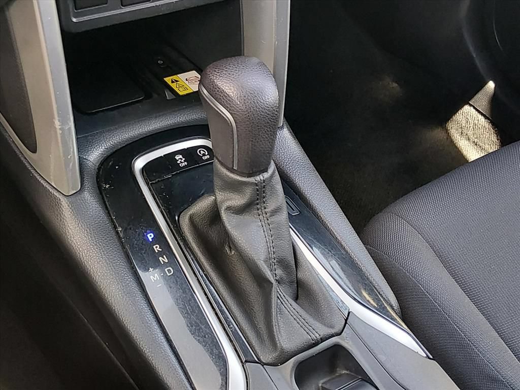 Used 2023 Toyota Corolla Cross LE FWD image 22