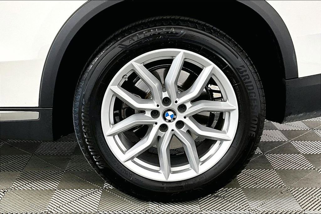 Used 2023 BMW X5 xDrive40i w/ Premium Package image 8