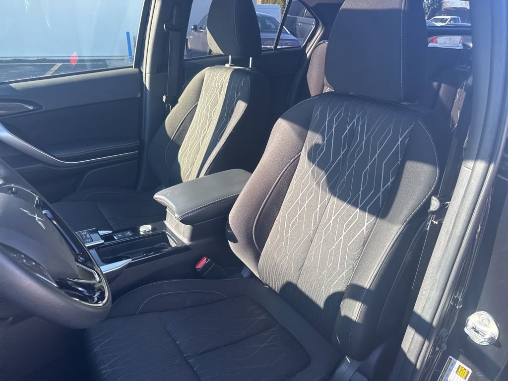 Used 2020 Mitsubishi Eclipse Cross SE image 16